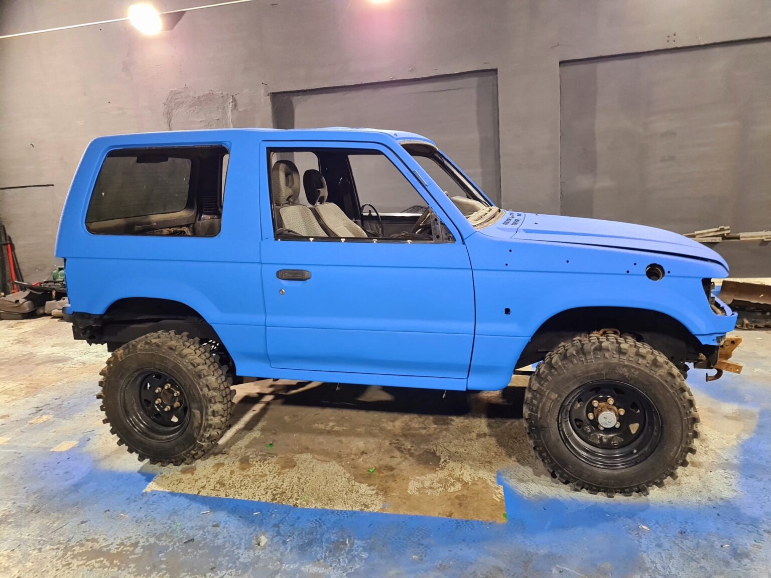 Kit Vopsea Raptor gata colorat UPOL 4 lit nuanta albastru RA18